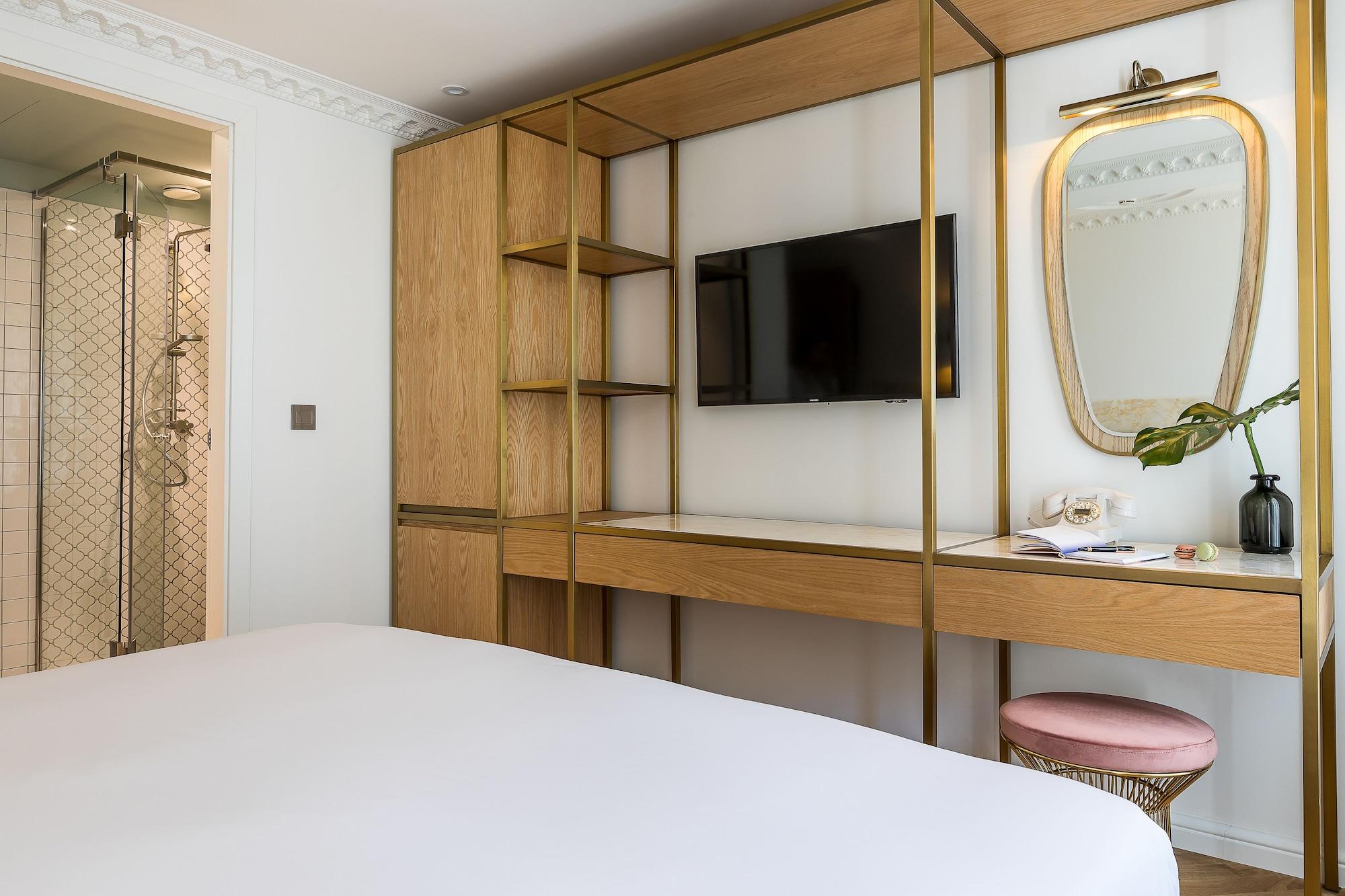 Rose Bourbon 3* Parigi