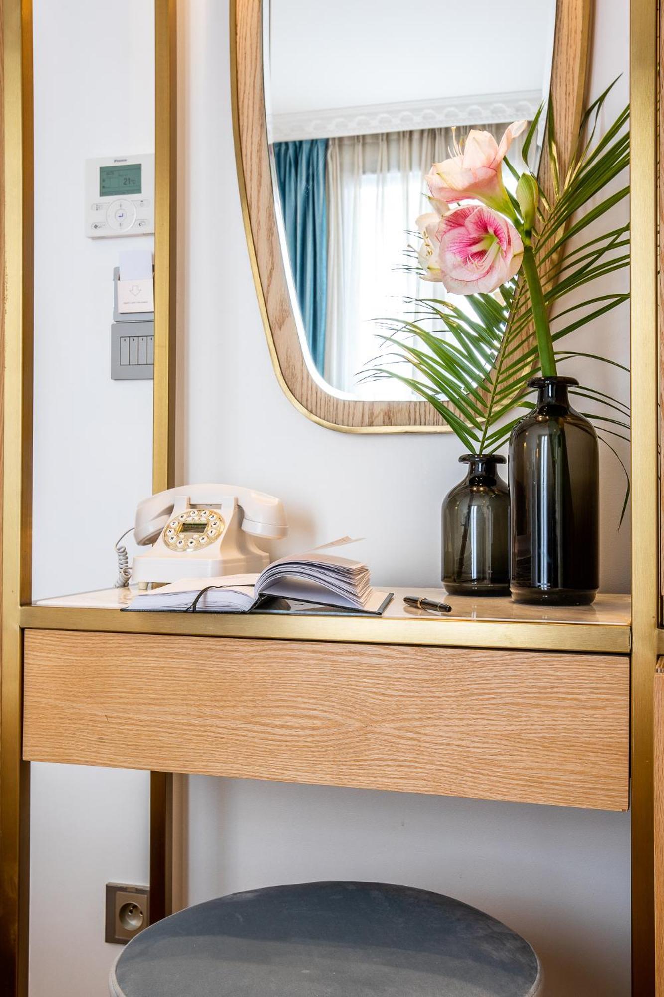 Rose Bourbon 3* Parigi