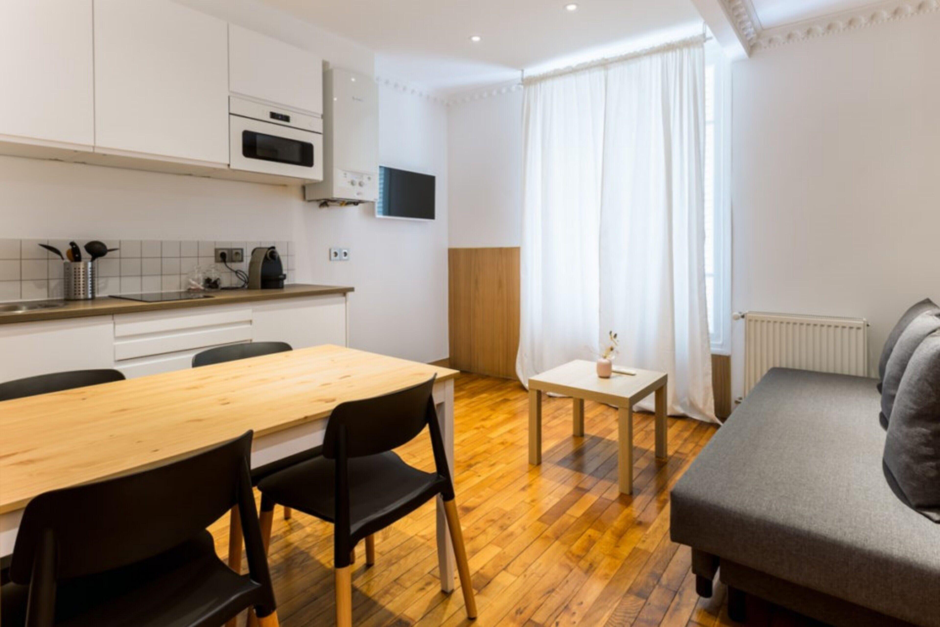 Rose Bourbon 3* Parigi