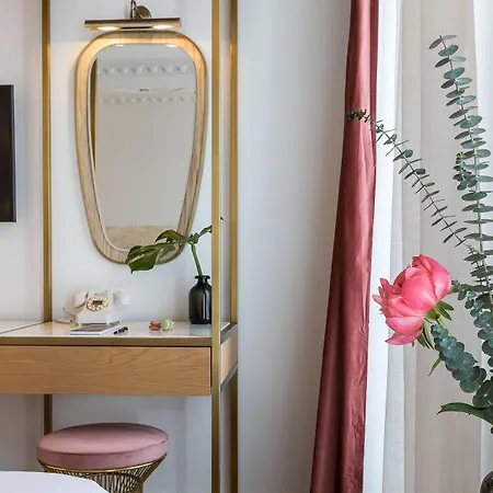 Rose Bourbon 3* Parigi